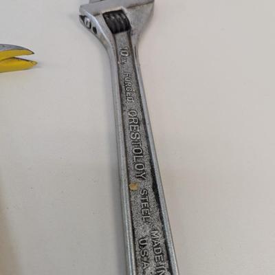 Hand Tools Wrenches Nail Pullers Pliers