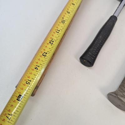 Mallet Hammer Axe Ledge