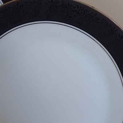 Noritake Dinnerware Set- Mirano Pattern- Approx 38 Pieces
