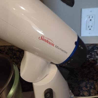 Sunbeam Mixmaster Stand Mixer- In Working Condition