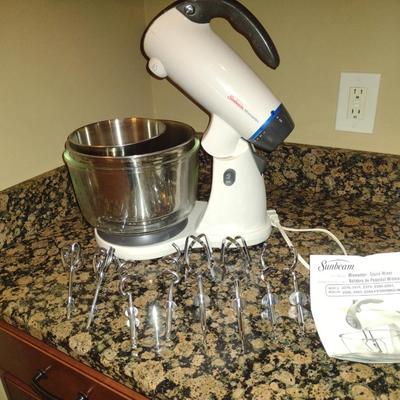 Sunbeam Mixmaster Stand Mixer- In Working Condition