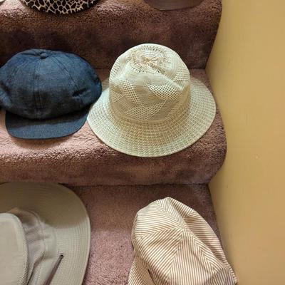 Various Hats & Caps Bush Hats Newsboy & Bucket Hats Choice B