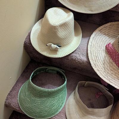 Variety Of Straw Sun Hats & Visors