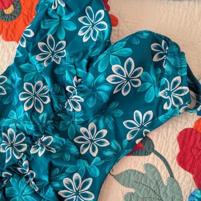 Swimsuits Some With Tags Cazimi Maxine Speedo Average Size 14