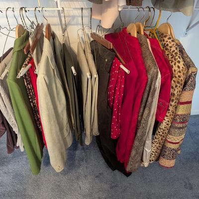 Woman's Casual/Business Clothing Suits Shirts & Jackets Size 12/14 & M/L Some Of The Brands Include Ralph Lauren Jones NY...