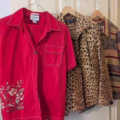Woman's Casual/Business Clothing Suits Shirts & Jackets Size 12/14 & M/L Some Of The Brands Include Ralph Lauren Jones NY...