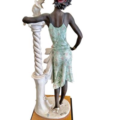 Art - Armani Lady 2
