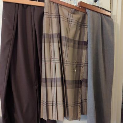 Woman's Wool Shirts & Pants Size M/L 12/14 Brands Include Liz Claiborne Rafaella Cutter & Buck Saville Cambrai Koret Career...
