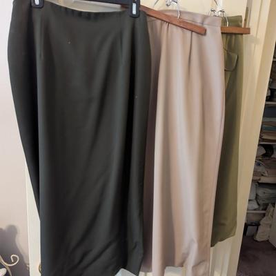 Woman's Wool Shirts & Pants Size M/L 12/14 Brands Include Liz Claiborne Rafaella Cutter & Buck Saville Cambrai Koret Career...