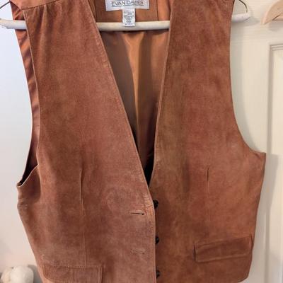 Woman's Suede & Leather Shirts & Pants & Vests Size M/L 12/14/16 Brands Include Evan Davies Lizsport