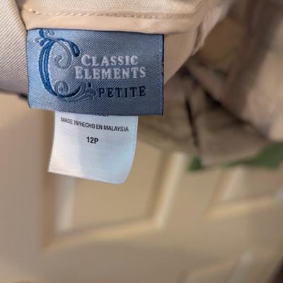 Woman's Shirts & Pants & Jackets Size M/L 12/14 Brands Include Bill Blass Ruby Rd Ralph Lauren Route 66 Classic Elements Liz...