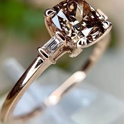 Beautiful Fashion Ring Size 8