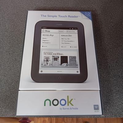 NOOK THE SIMPLE TOUCH READER