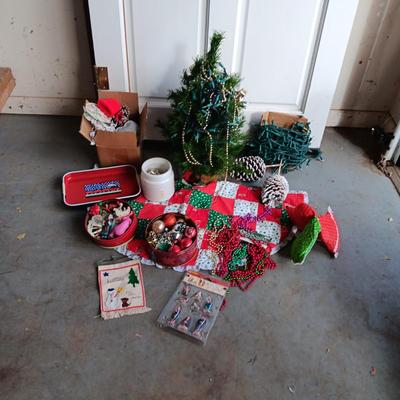 SMALL TREE AND OTHER CHRISTMAS DECORATIONS