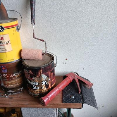 PARTIALLY FULL CANS OF STAIN AND PAINT SUPPLIES