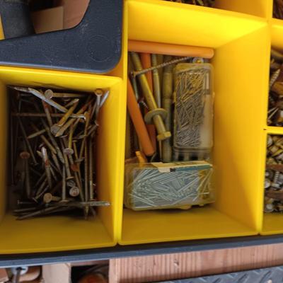 HARDWARE IN PORTABLE ORGANIZERS (2)