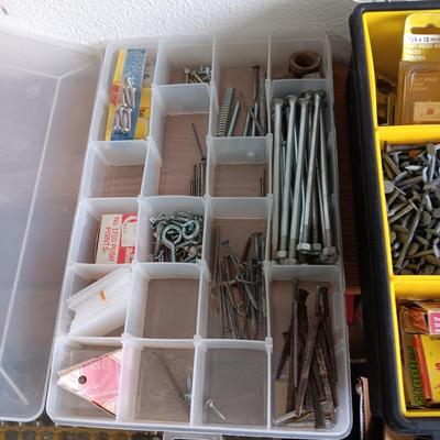 HARDWARE IN PORTABLE ORGANIZERS (2)