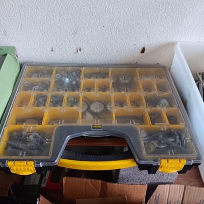 HARDWARE IN PORTABLE ORGANIZER PLUS EXTRA HARDWARE
