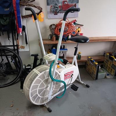 VITAMASTER AIR ADVANTAGE STATIONARY EXERCISE BIKE