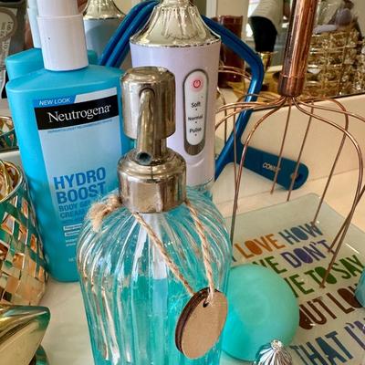 Master Bathroom - Personal Care Lot 3 - Turquoise & Gold