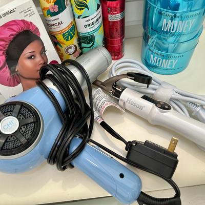 Master Bathroom - Personal Care Lot.8 - Hair care & more