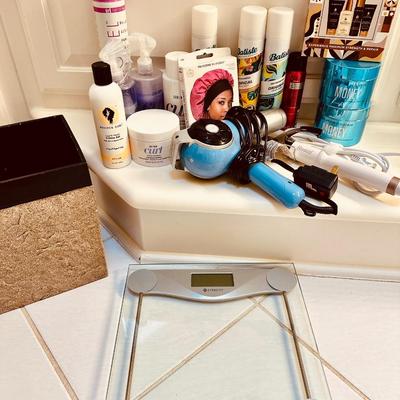 Master Bathroom - Personal Care Lot.8 - Hair care & more