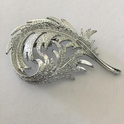 Vintage silver tone brooch