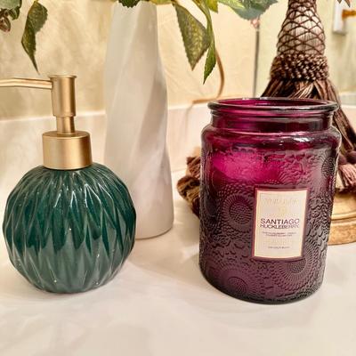 Guest Bathroom Decor - Lot 1
