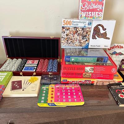 Guest Bedroom game and puzzle lot
