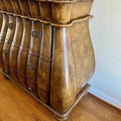 Furniture - Entry Chest Three Drawer