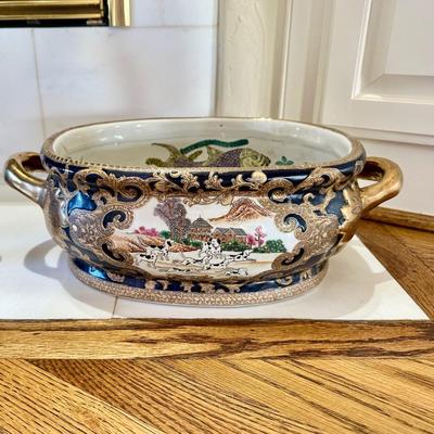 Decor - Living Room - Palace Size Famille Rose Urn on stand and foot bath