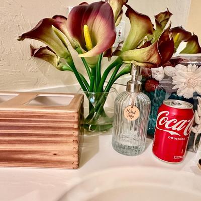 Decor - Guest Bath Lot #4