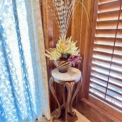 Decor - Family Room - Plant Stand & faux plant