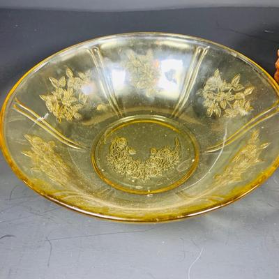 LO 232: Collection of Beautiful Amber/Marigold Art Glass - Depresion Glass Bowl, Marigold Carnival Glass Ruffled Edge Bowl and Candy...