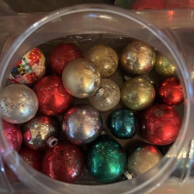 LOT 271: Vintage Christmas: Ornaments, Little Golden Books & Cookie Cutters