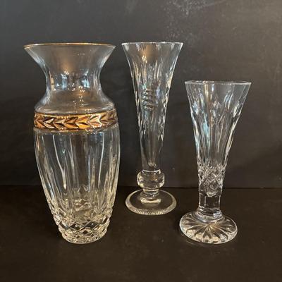 LOT 272: Elegant Crystal Collection: Waterford, Lenox, Atlas Blue Swirl Glass Serving Bowl, Water Goblets w/Black Glass Base, Black Glass...