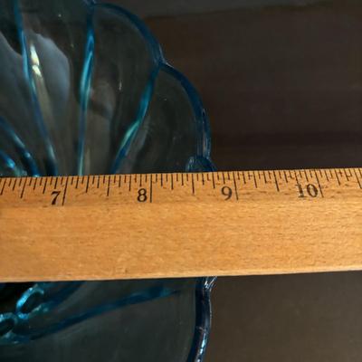 LOT 272: Elegant Crystal Collection: Waterford, Lenox, Atlas Blue Swirl Glass Serving Bowl, Water Goblets w/Black Glass Base, Black Glass...