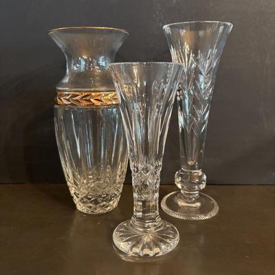 LOT 272: Elegant Crystal Collection: Waterford, Lenox, Atlas Blue Swirl Glass Serving Bowl, Water Goblets w/Black Glass Base, Black Glass...