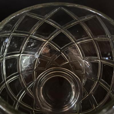 LOT 273: Vintage MCM Diamond Block/Lattice Punch Bowl, 12-Cups & Platter