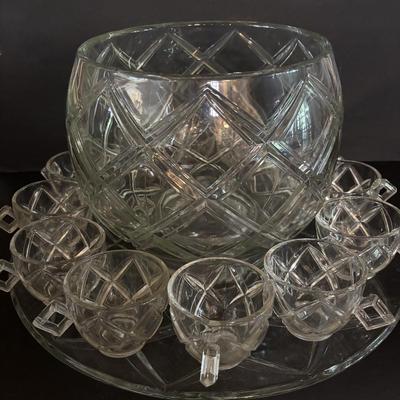 LOT 273: Vintage MCM Diamond Block/Lattice Punch Bowl, 12-Cups & Platter