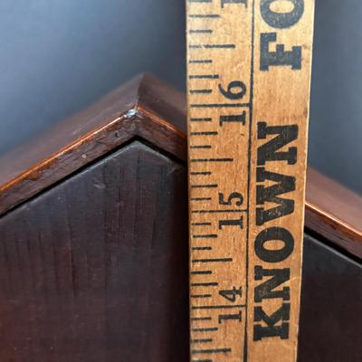 LOT 279: Antique E Ingraham Co. Doric Shelf/Mantle Clock