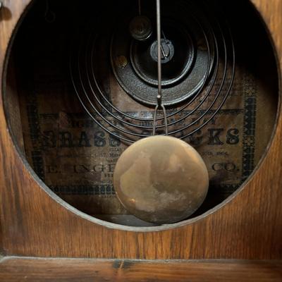 LOT 279: Antique E Ingraham Co. Doric Shelf/Mantle Clock