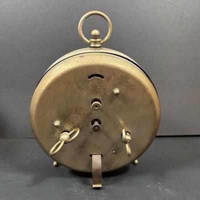 LOT 283: Vintage Wind-Up Alarm Clock: Westclox Big Ben, Ward's Old Reliable and 1879 Edison Lamp Replica