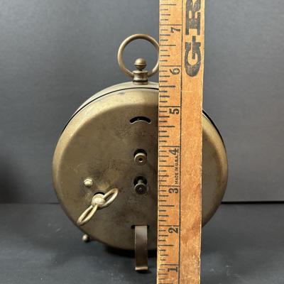 LOT 283: Vintage Wind-Up Alarm Clock: Westclox Big Ben, Ward's Old Reliable and 1879 Edison Lamp Replica