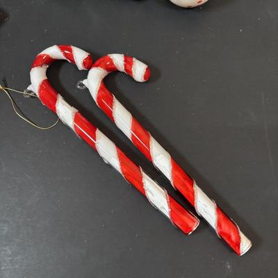 LOT 290: Holiday Candle Collection & More: Santa & Snowman Tapered Candles,Gift Bag Music Boxes, Gold Bead Garland, Peppermint...