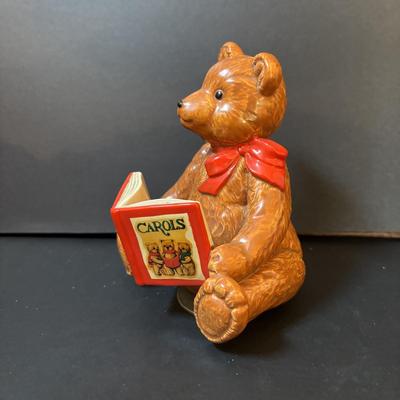 LOT 292: Festivities by Enesco Snowflakes (16), Enesco Small World of Music, Holiday Picture Frames, San Francisco Music Co., Schmid...