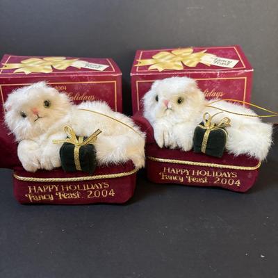 LOT 293: Fancy Feast Holiday Ornaments (20plus w/duplicates)