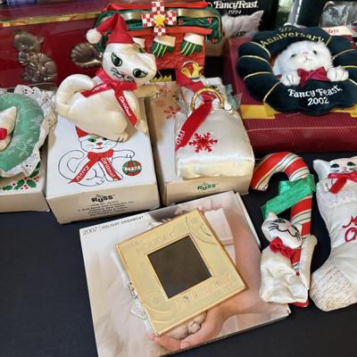 LOT 294: Fancy Feast Holiday Ornaments