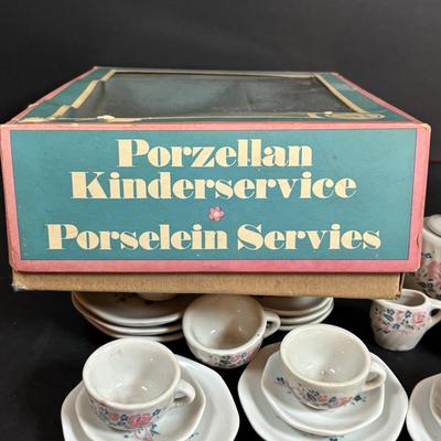 LOT 297: Children's China Ware Collection