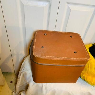 LOT 298: Vintage RCA Victor "Portable" Tube Record Player Model 45-EY-2 with Case and an Assortment of Vintage 45's and...